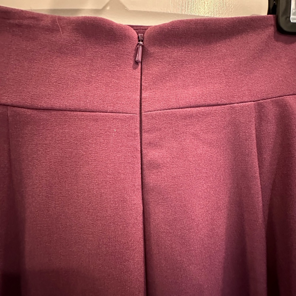Black Halo Ruched Pencil Slit Skirt Eggplant - Picture 4 of 7